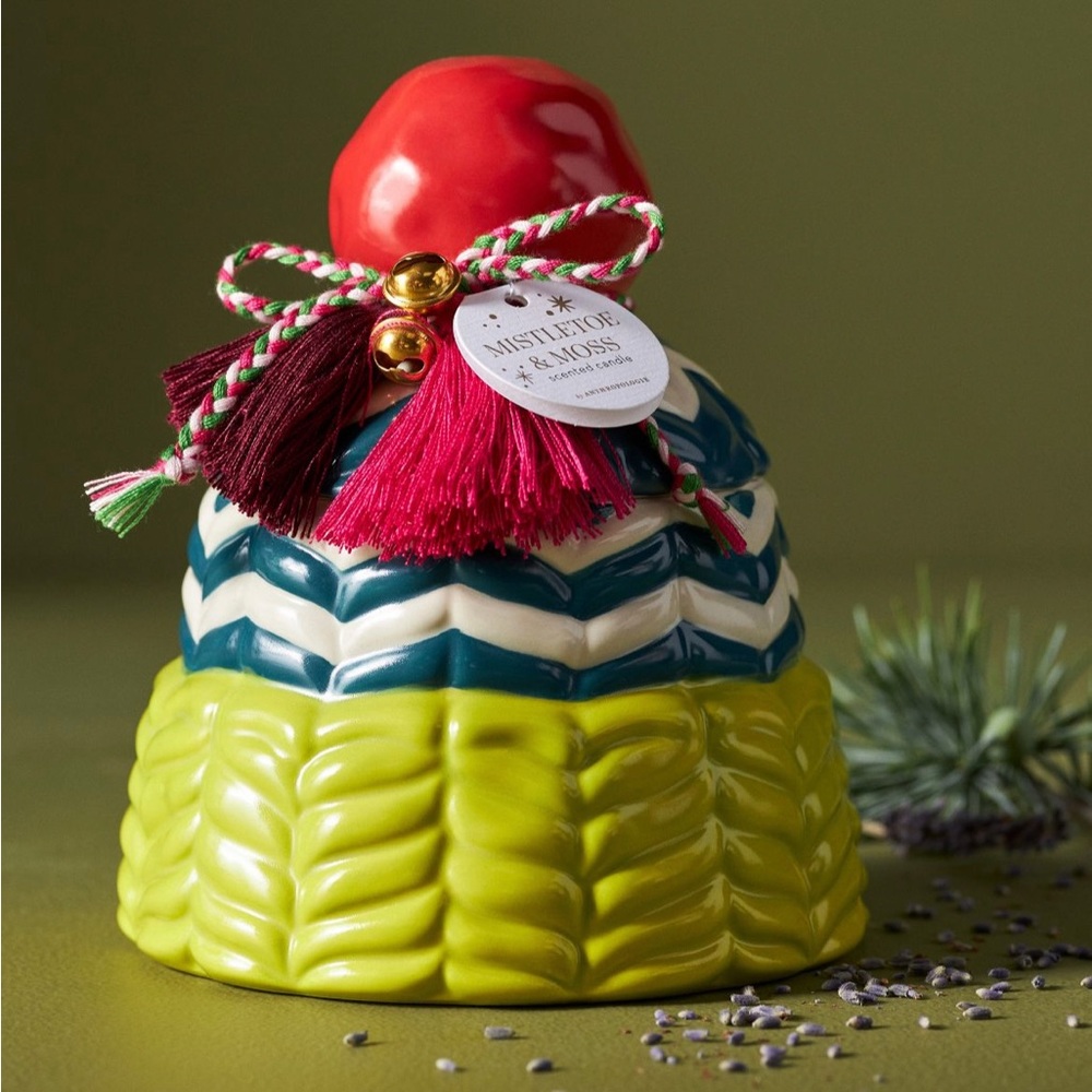 Anthro Betty Woody Mistletoe & Moss Ceramic Snow Hat Candle Green Santa Hat